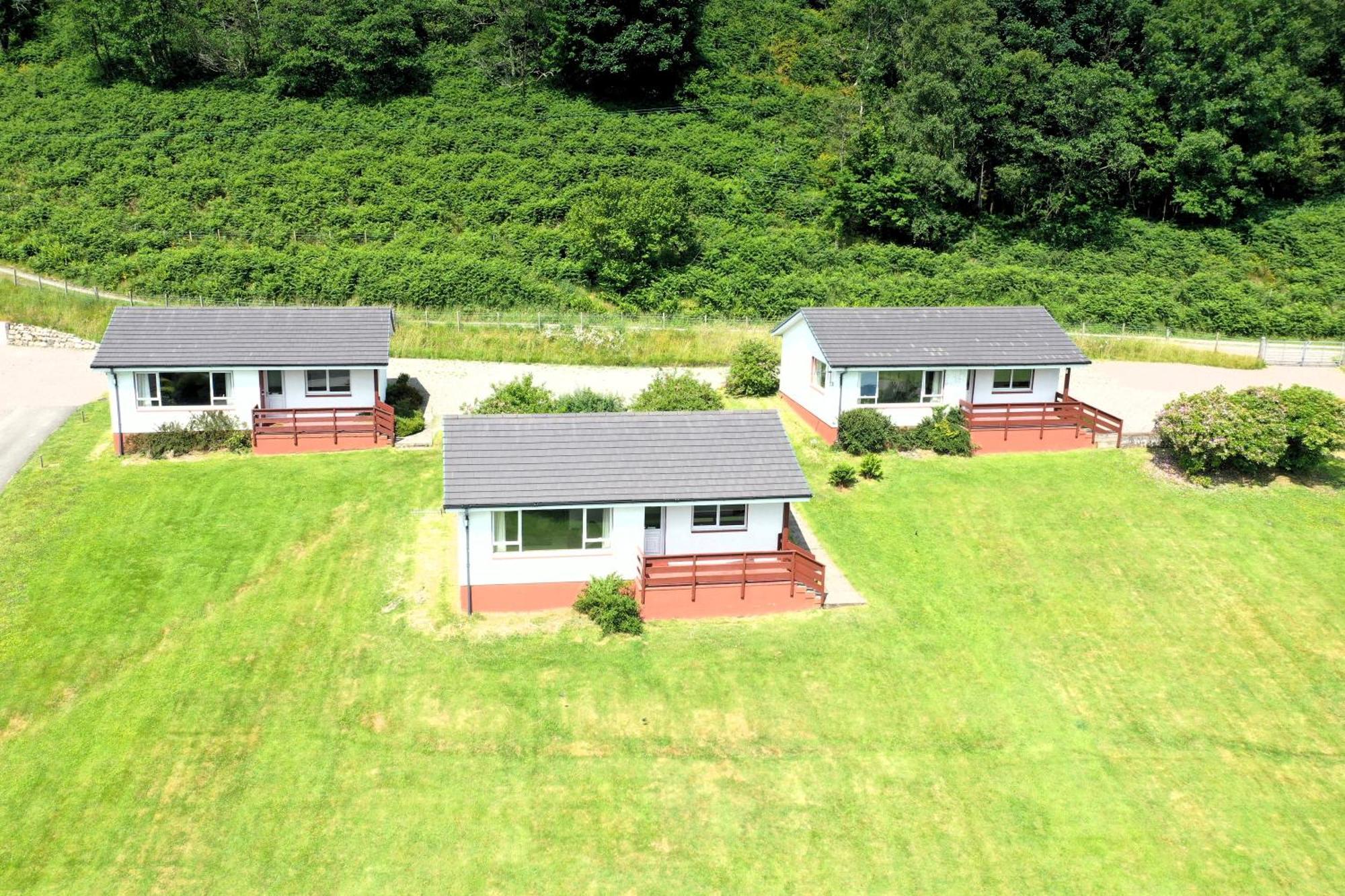 Ash, Birch And Rowan Self Catering Cabins Онич Номер фото